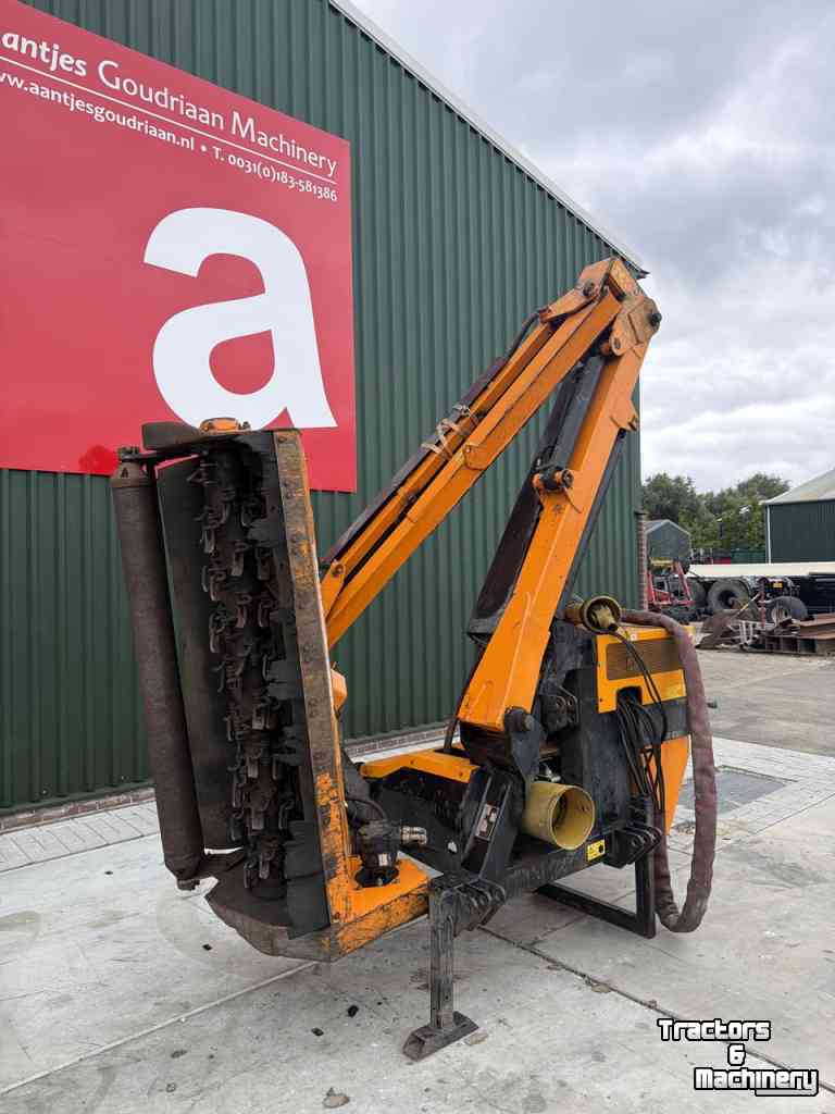 Mowing arm with flailmower Votex Catalpa arm klepelmaaier