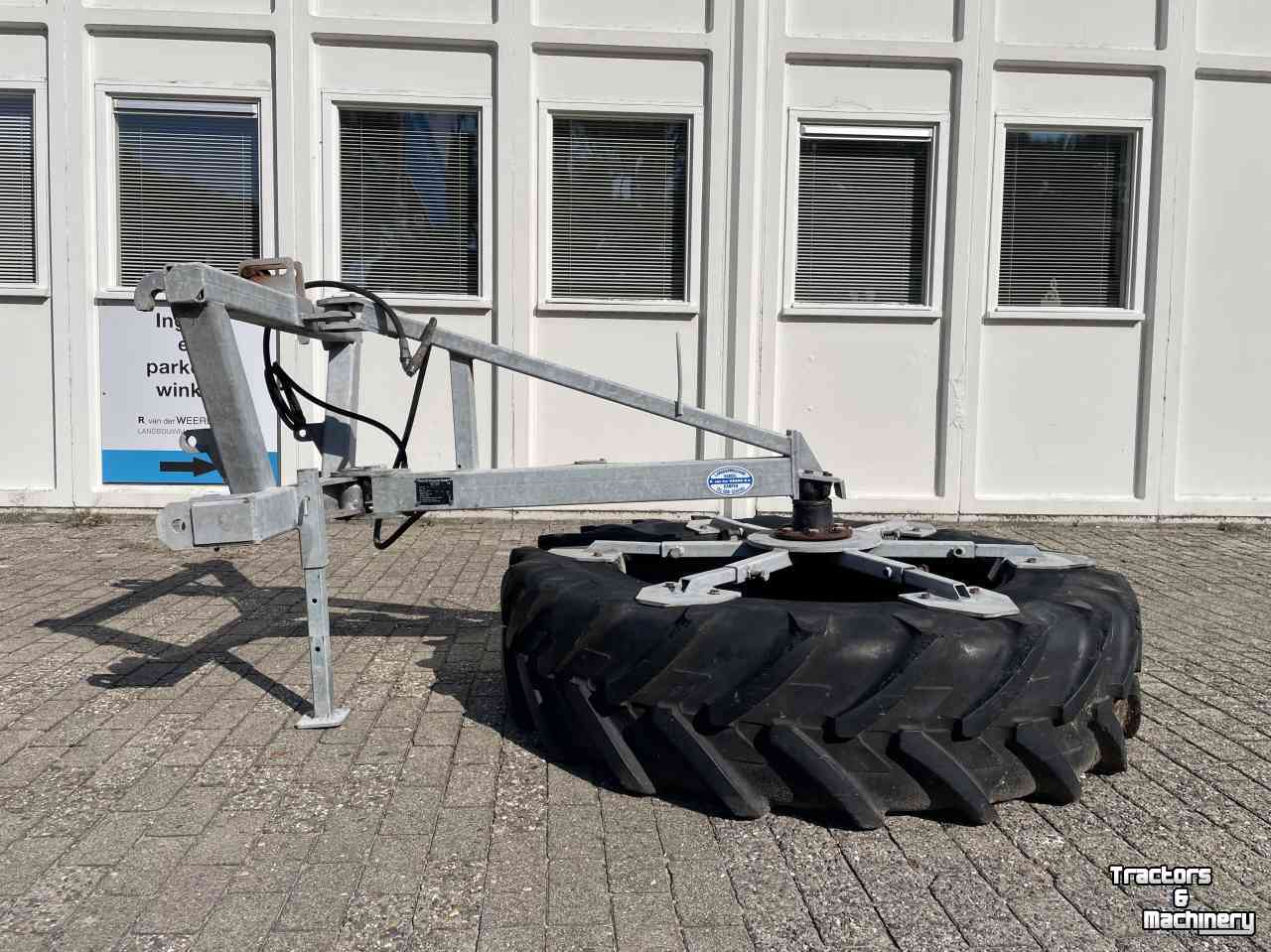 Feed sweeper wheel Hofstede Voerband voerveger
