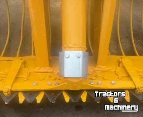 Mowing bucket Herder MXLT 430 maaikorf met hydraulische kantelcilinder