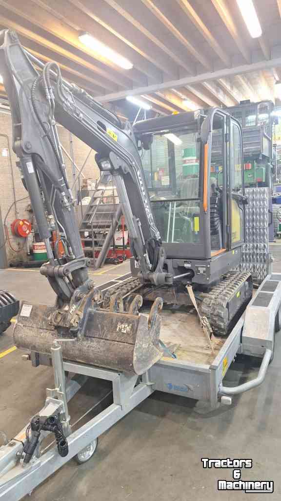 Excavator tracks Volvo Volvo EC20E rupskraan excavator