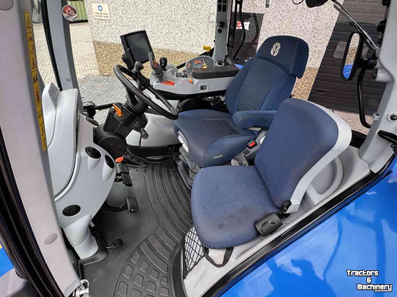 Tractor New Holland T6.155AC vario 40km Stage V  Fronthef vol geveerd 2091u