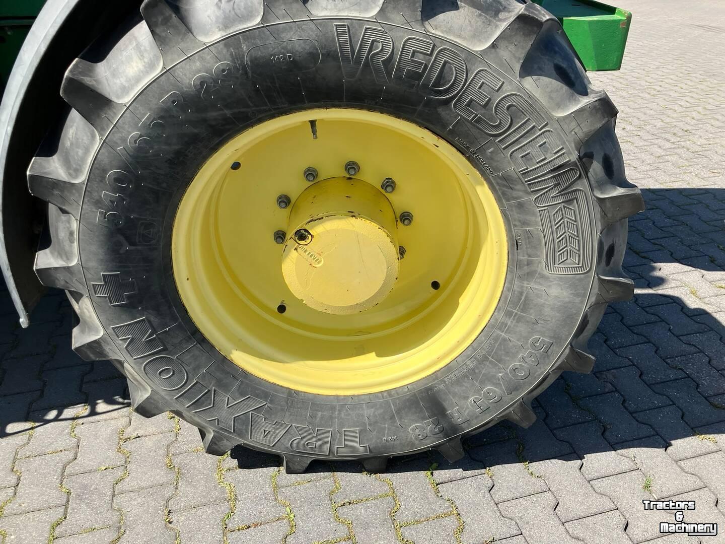 Tractor John Deere 6150R