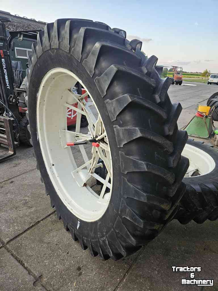 Wheels, Tyres, Rims & Dual spacers  Dubbellucht Michelin 380/90R46, Agribib Molcon