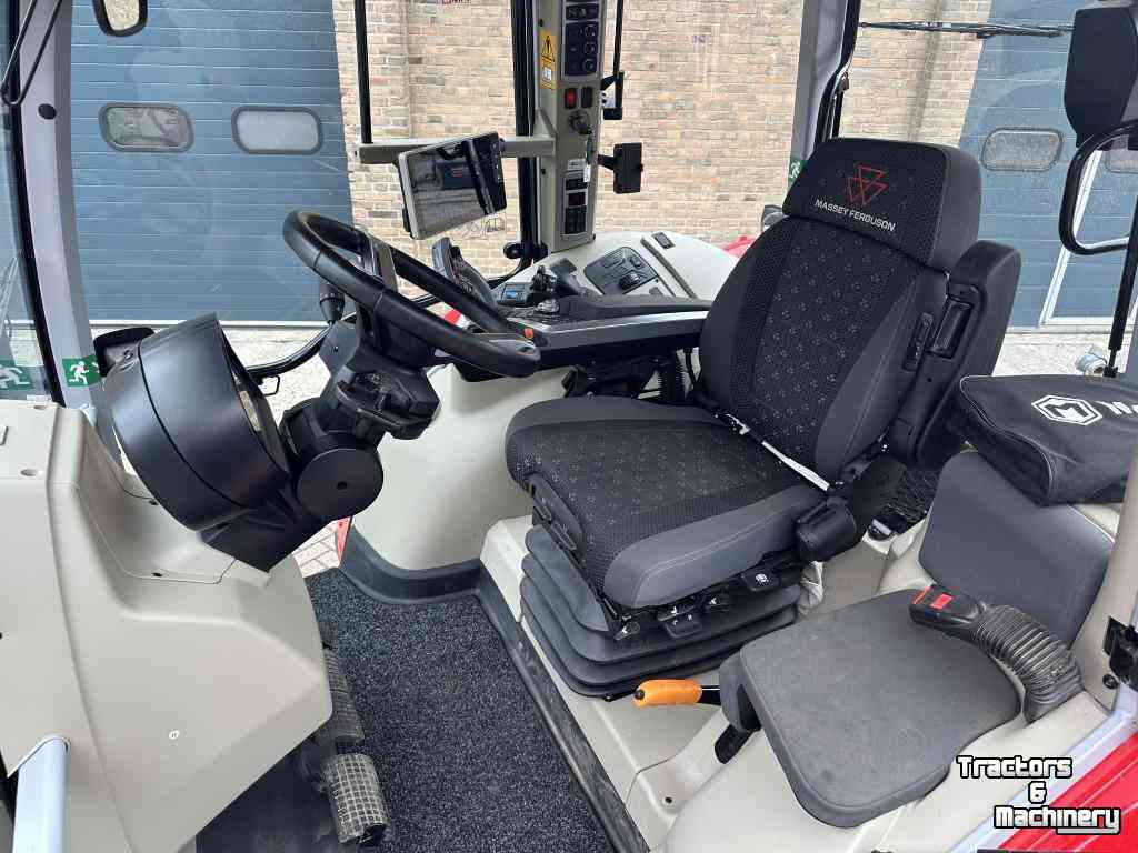Tractor Massey Ferguson 5S.135 Dyna-6 Exclusive
