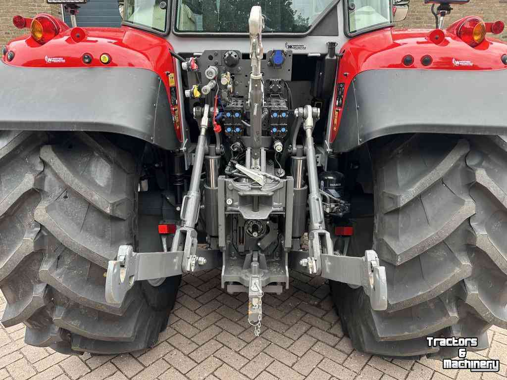 Tractor Massey Ferguson 5S.135 Dyna-6 Exclusive