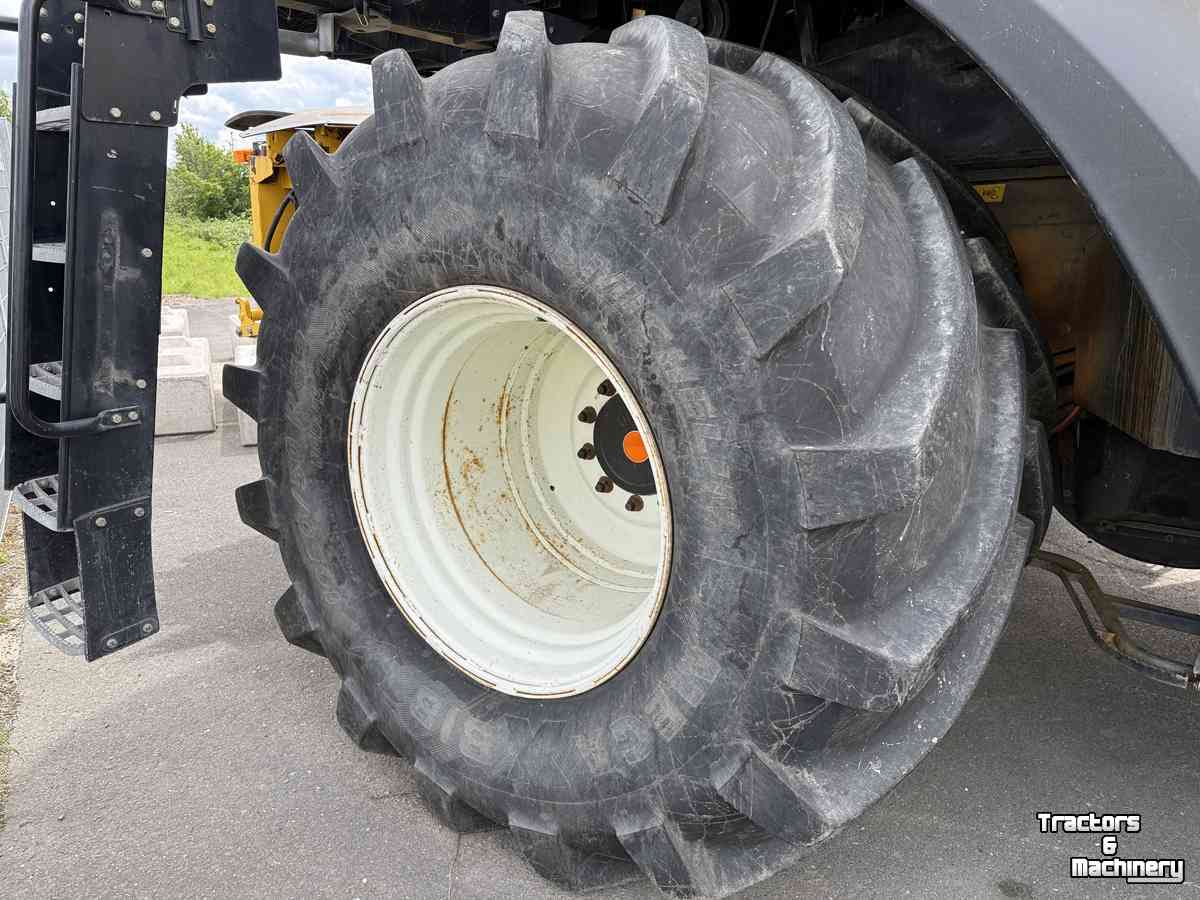 Combine New Holland CR 980