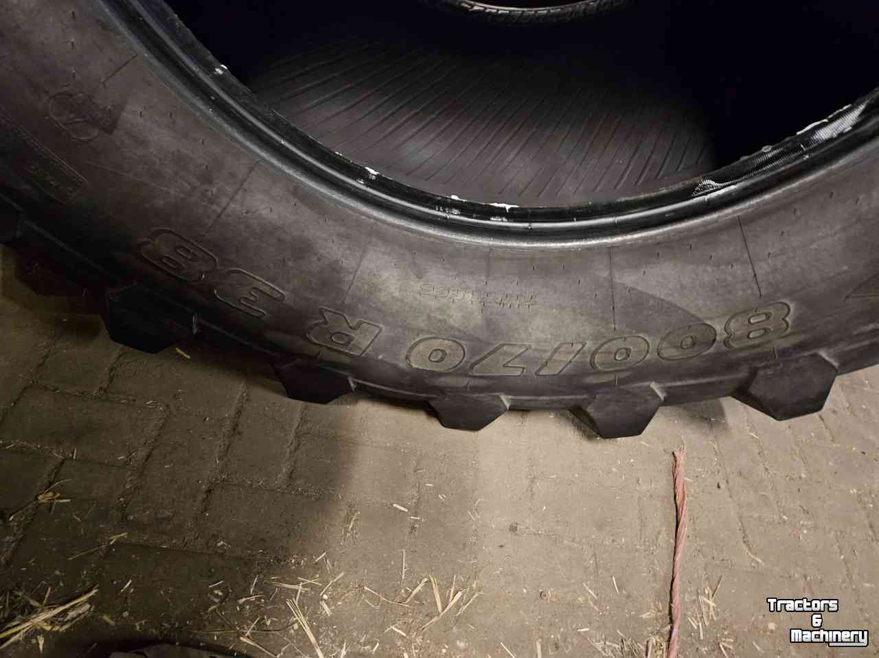 Wheels, Tyres, Rims & Dual spacers Trelleborg 800/70R38 TM900