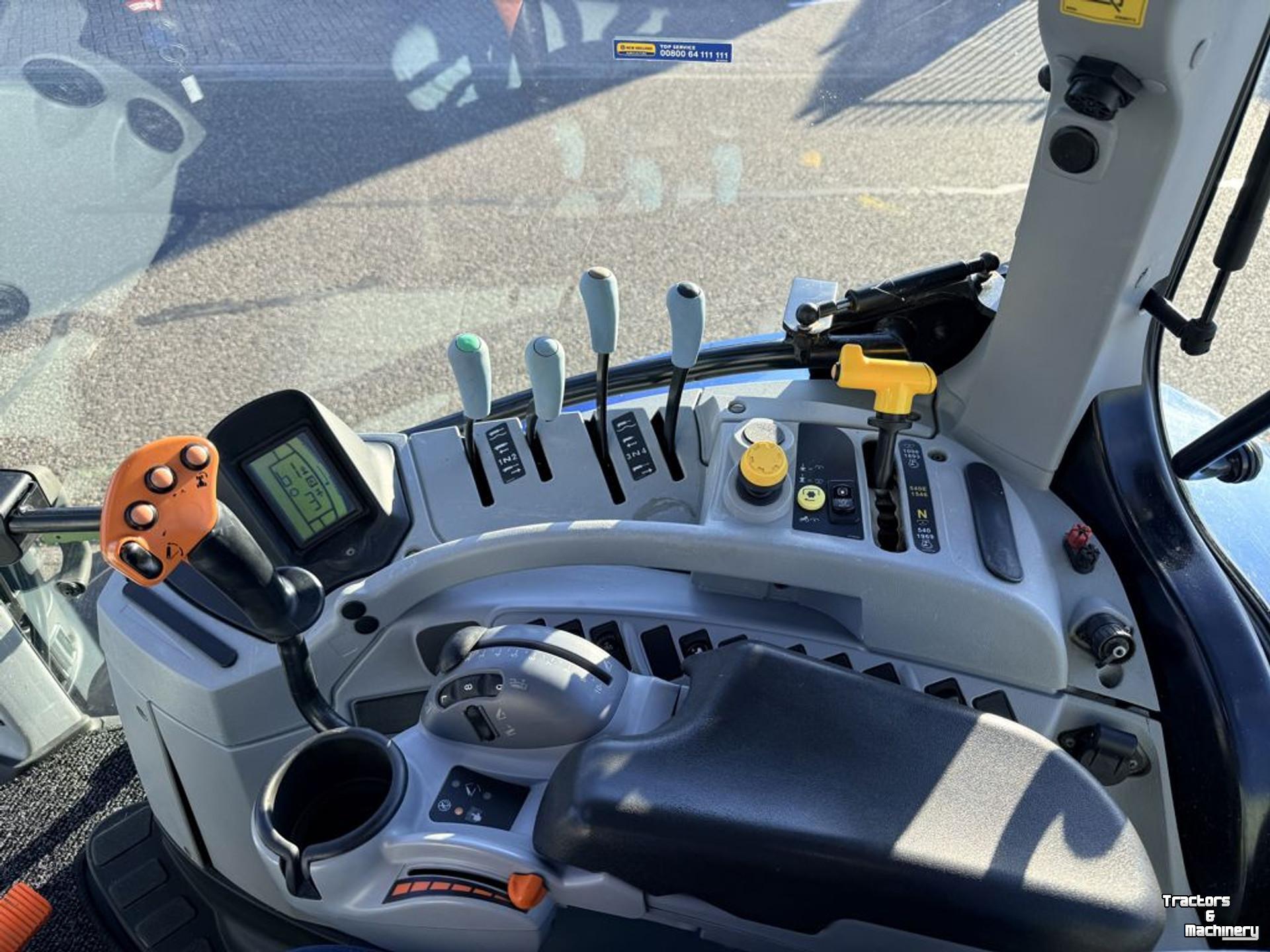 Tractor New Holland T7.165S Range Command