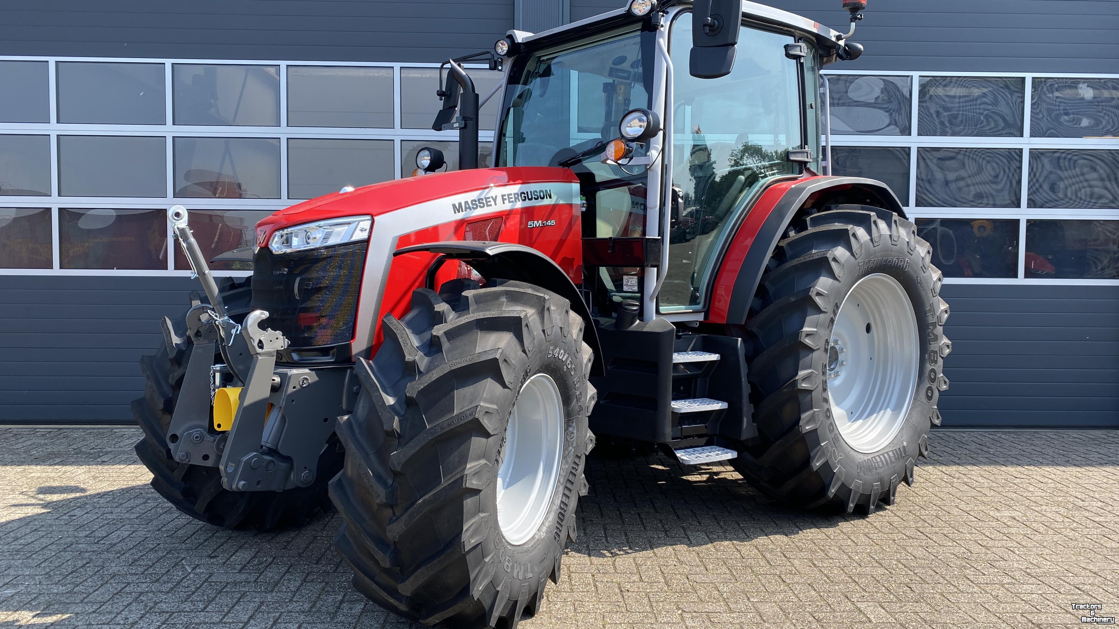 Tractor Massey Ferguson 5M.145 Dyna4