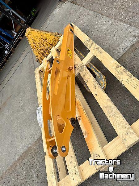Diverse used spare-parts Case CASE - CX14D lepelsteel lang