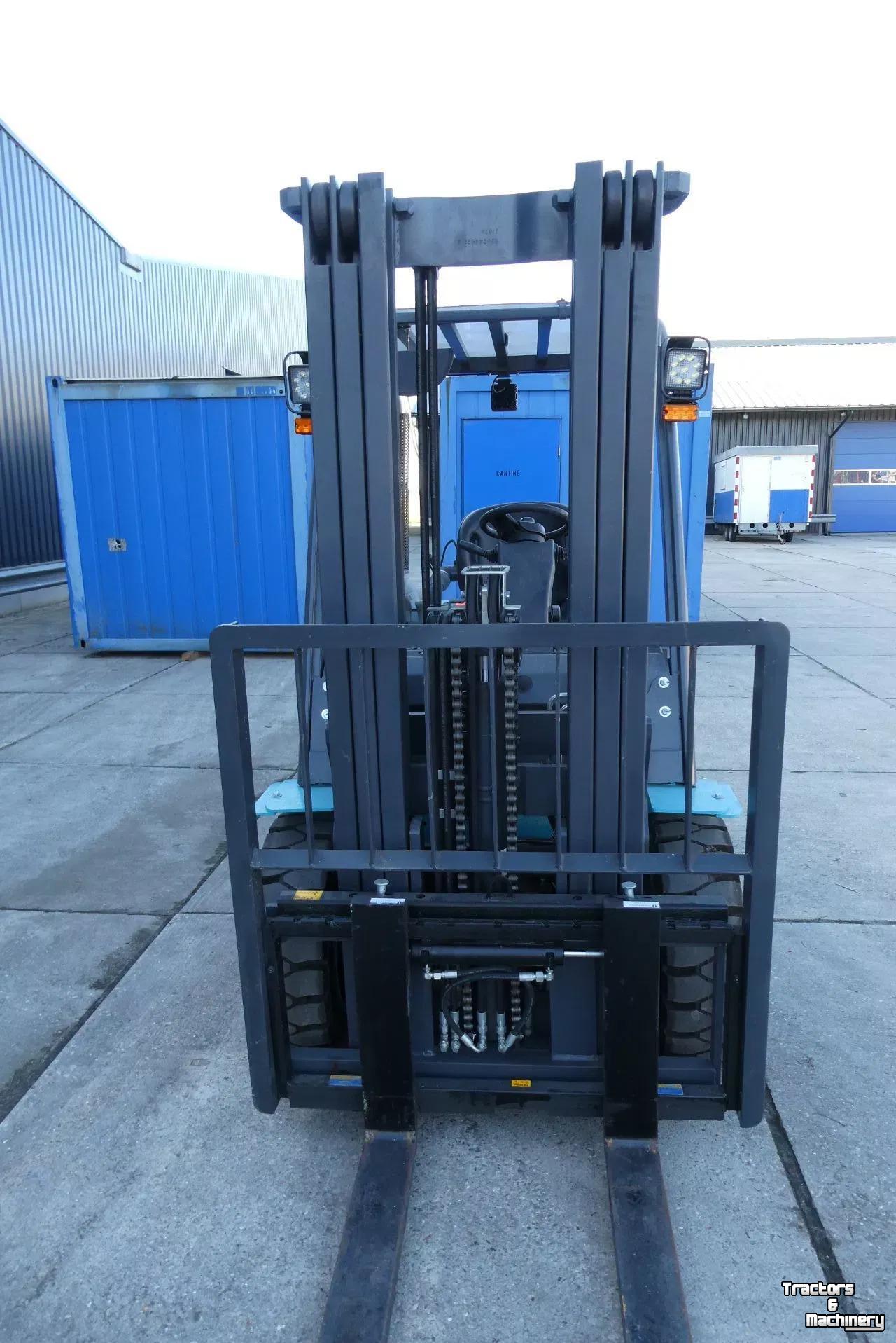 Forklift Baoli Diesel Overjarig weinig uren!! Lease &euro; 320,-- p/m!!* KBD35
