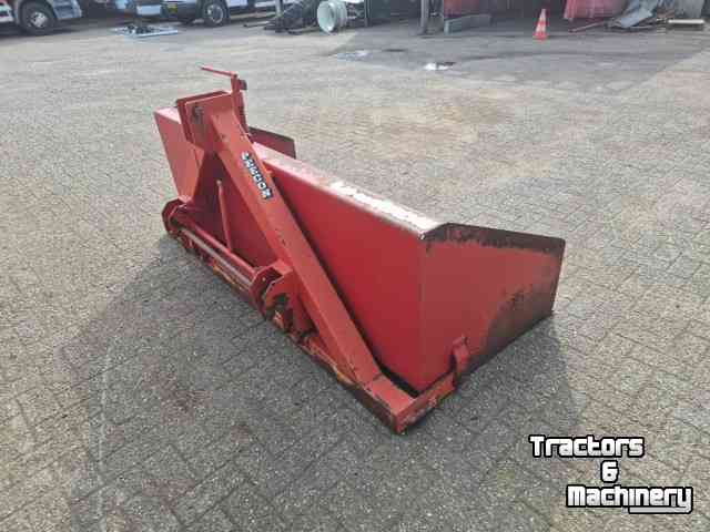 Tractor tipping boxes Peecon Trekkerbak.