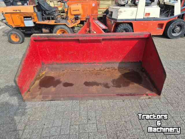 Tractor tipping boxes Peecon Trekkerbak.