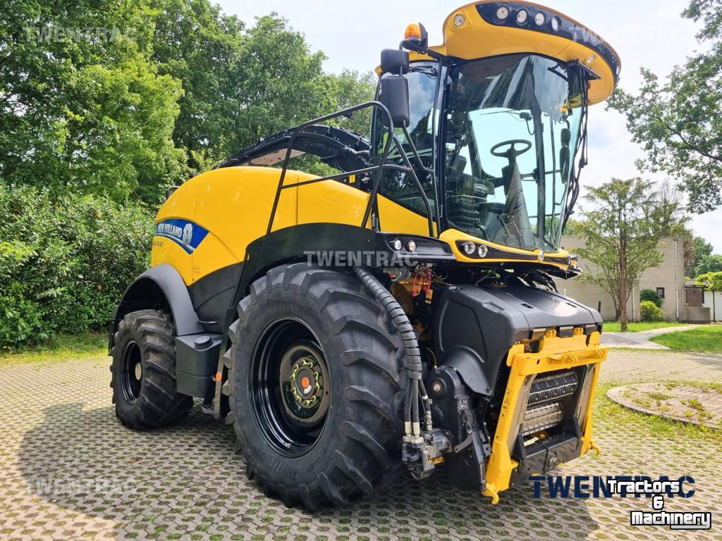 Forage-harvester New Holland FR 550