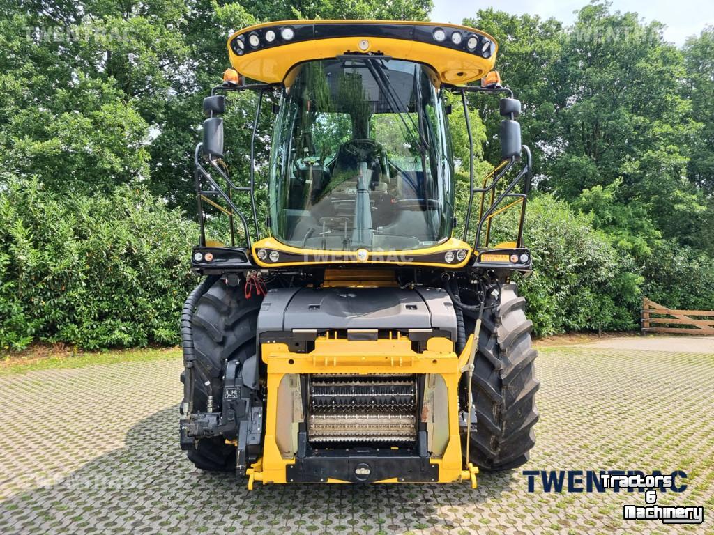 Forage-harvester New Holland FR 550
