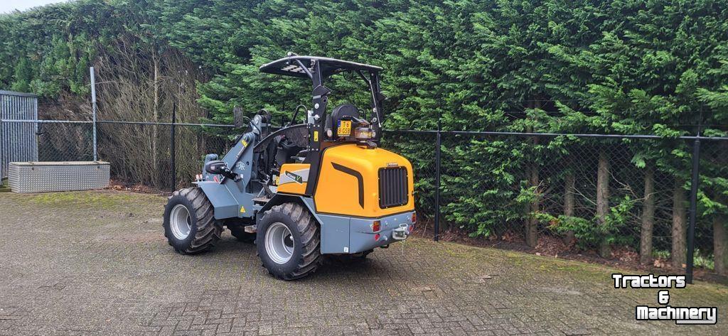 Wheelloader Giant G2500 HD