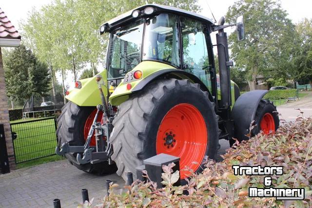 Tractor Claas Arion 420