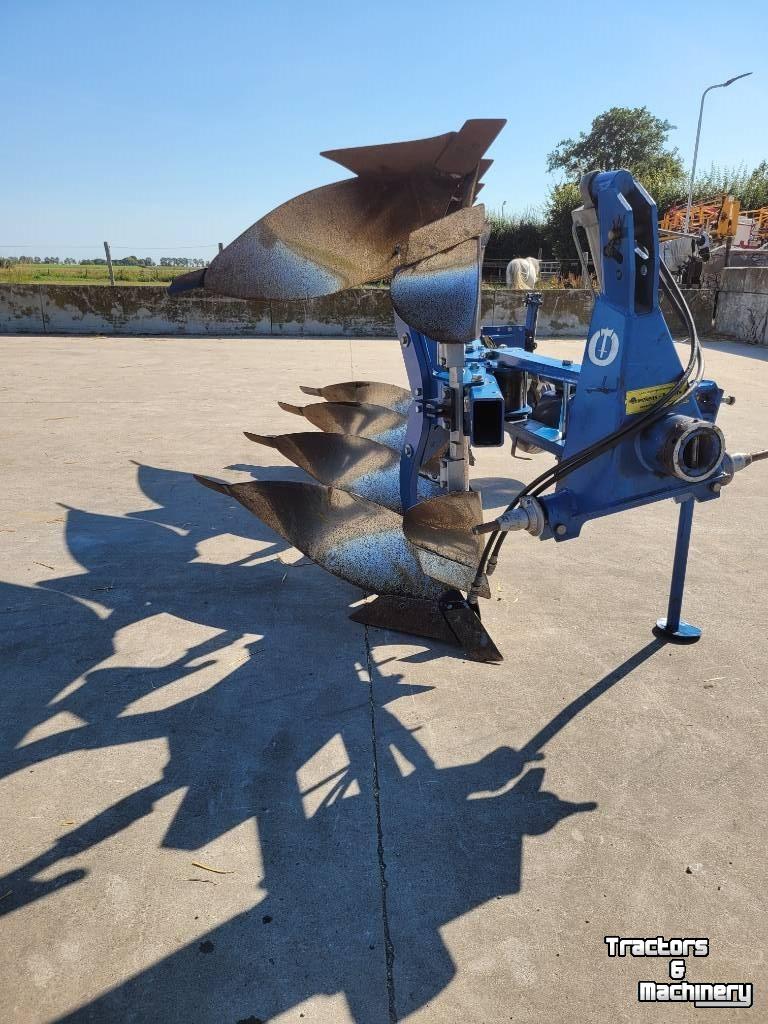 Ploughs Overum BX4975F (4 Schaar wentelploeg)
