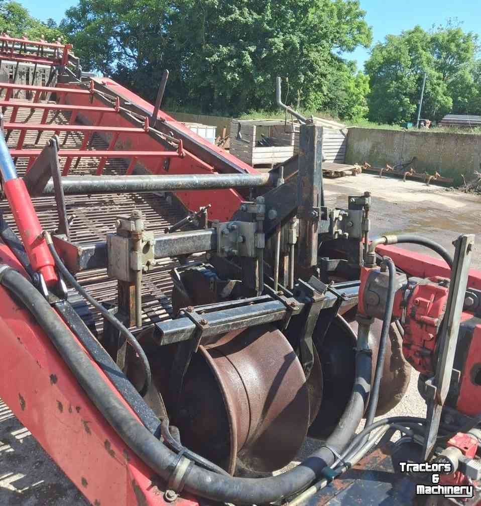 Potato harvester Amac AX2 aardappelrooier