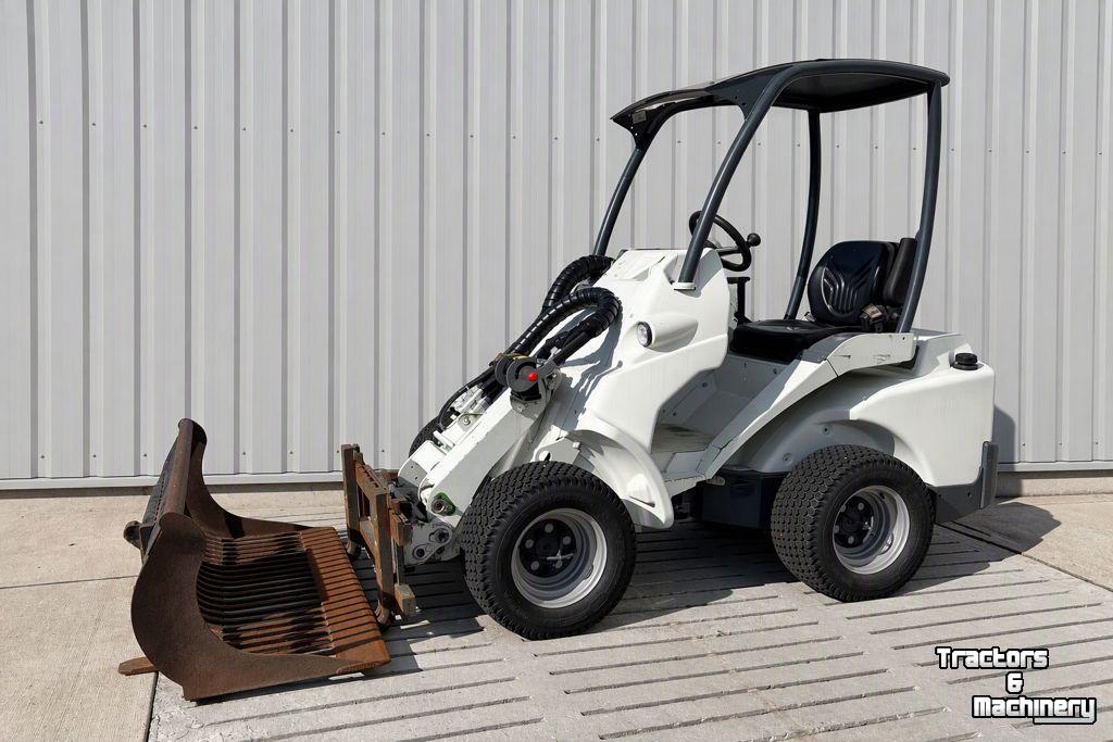 Wheelloader Avant Avant 523