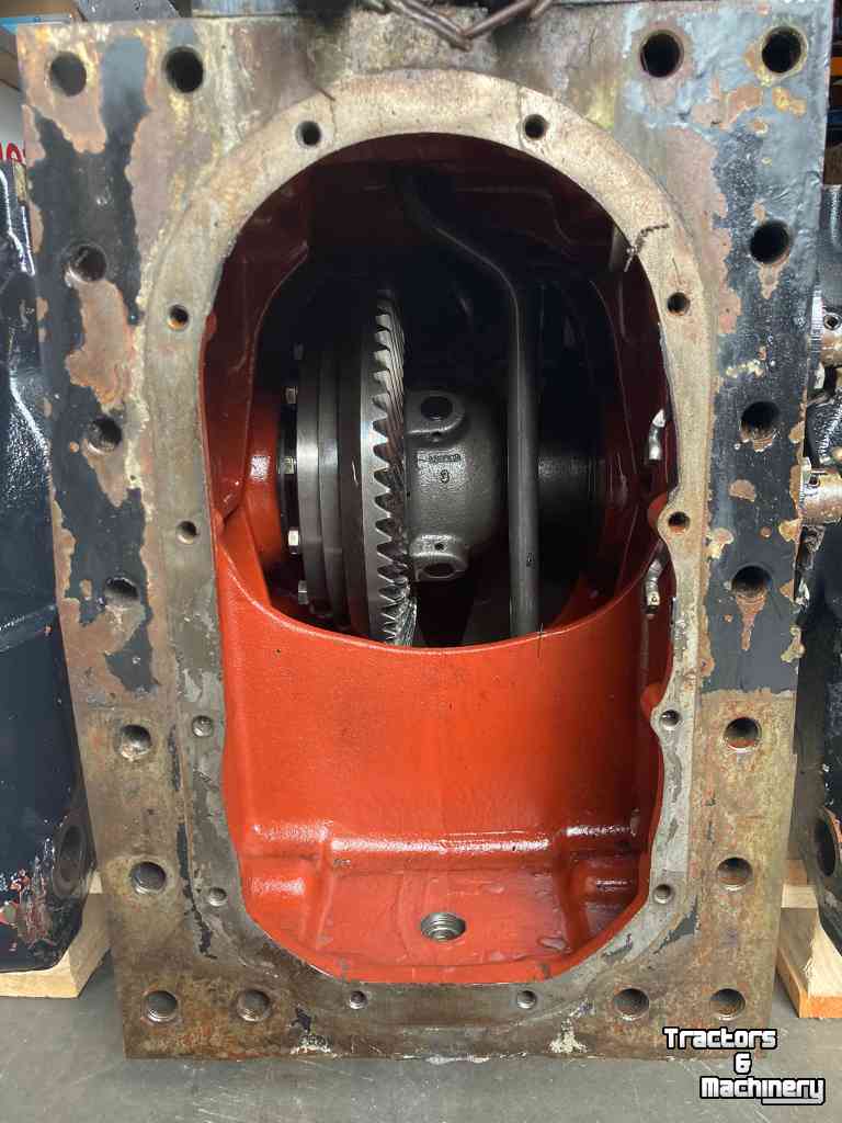 Used parts for tractors Case CS 150