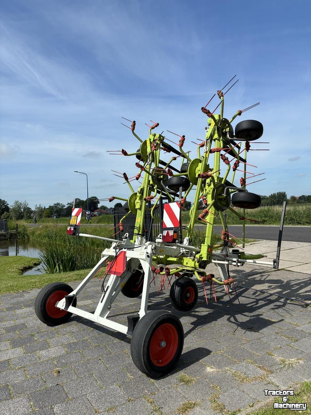 Tedder Claas VOLTO 900 T Palette