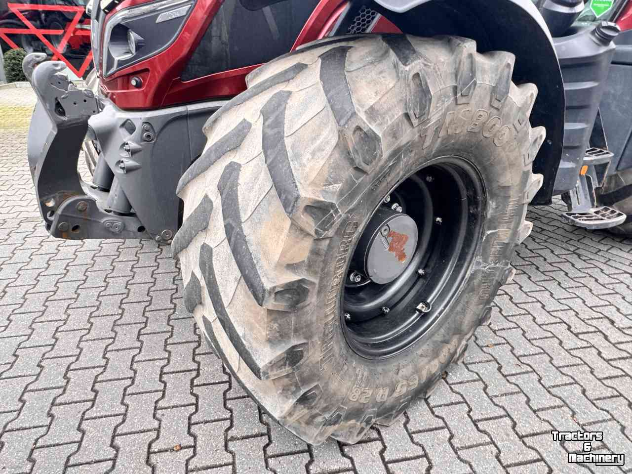 Tractor Valtra T174 Active