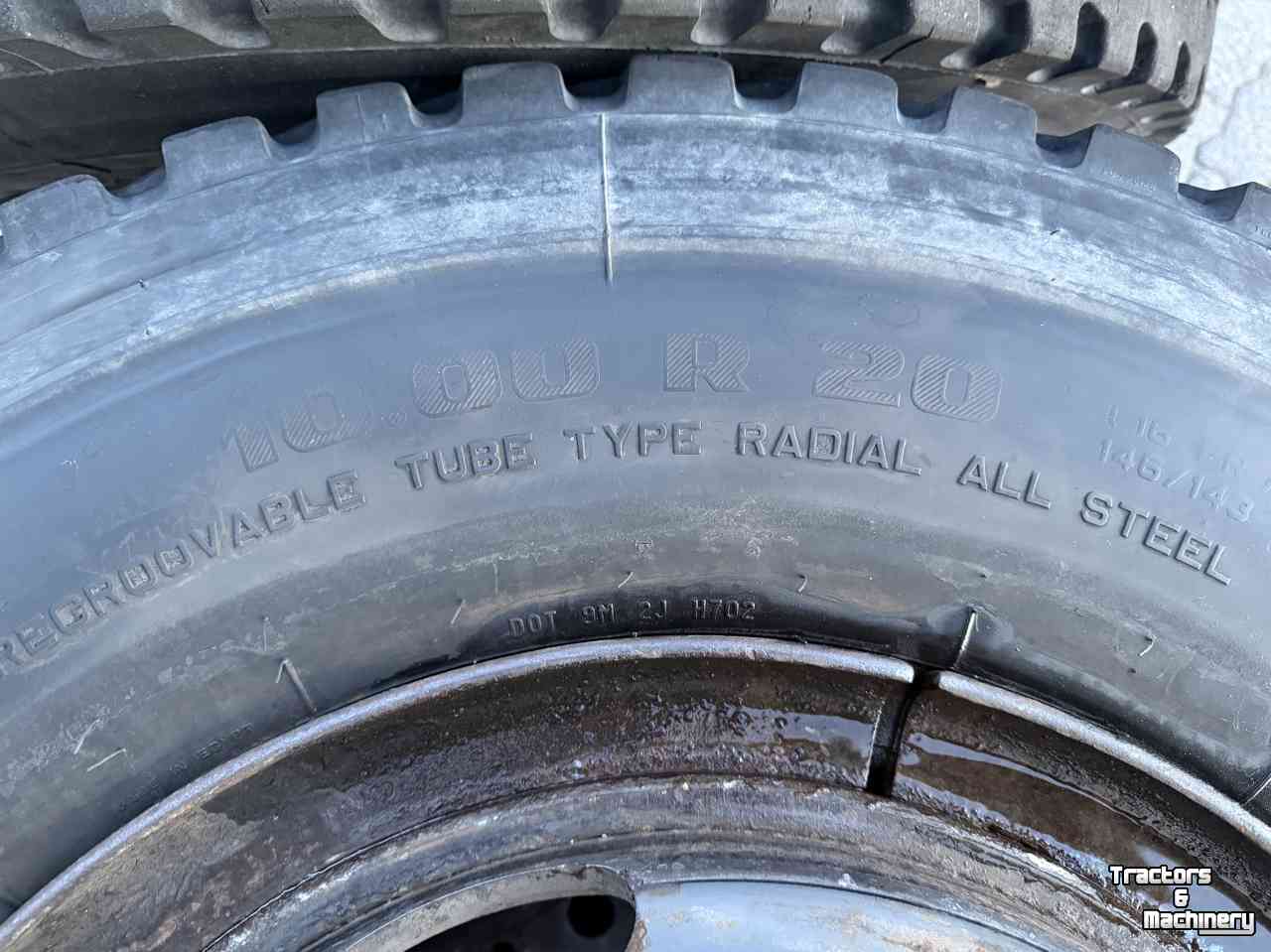 Other wheels, rims, tyres and accessories  Landbouw banden / landbouwwielen 10.00 R20