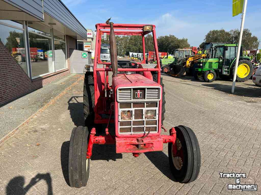 Tractors International 453