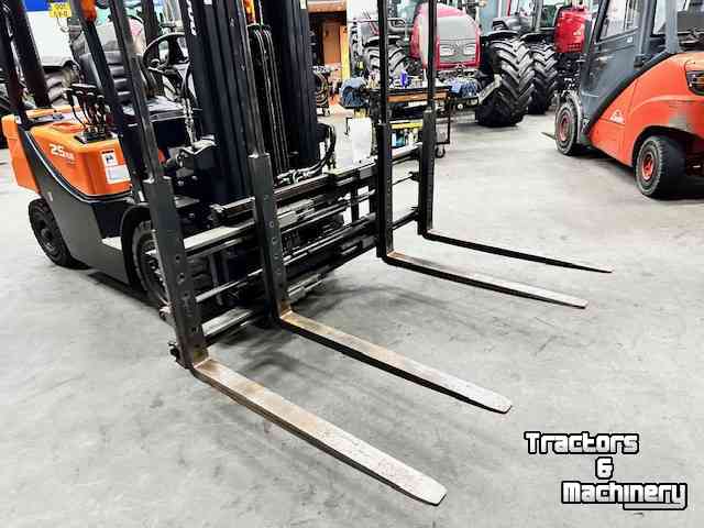 Forklift  Kaup 2T429 Multi vorkversteller sideshift