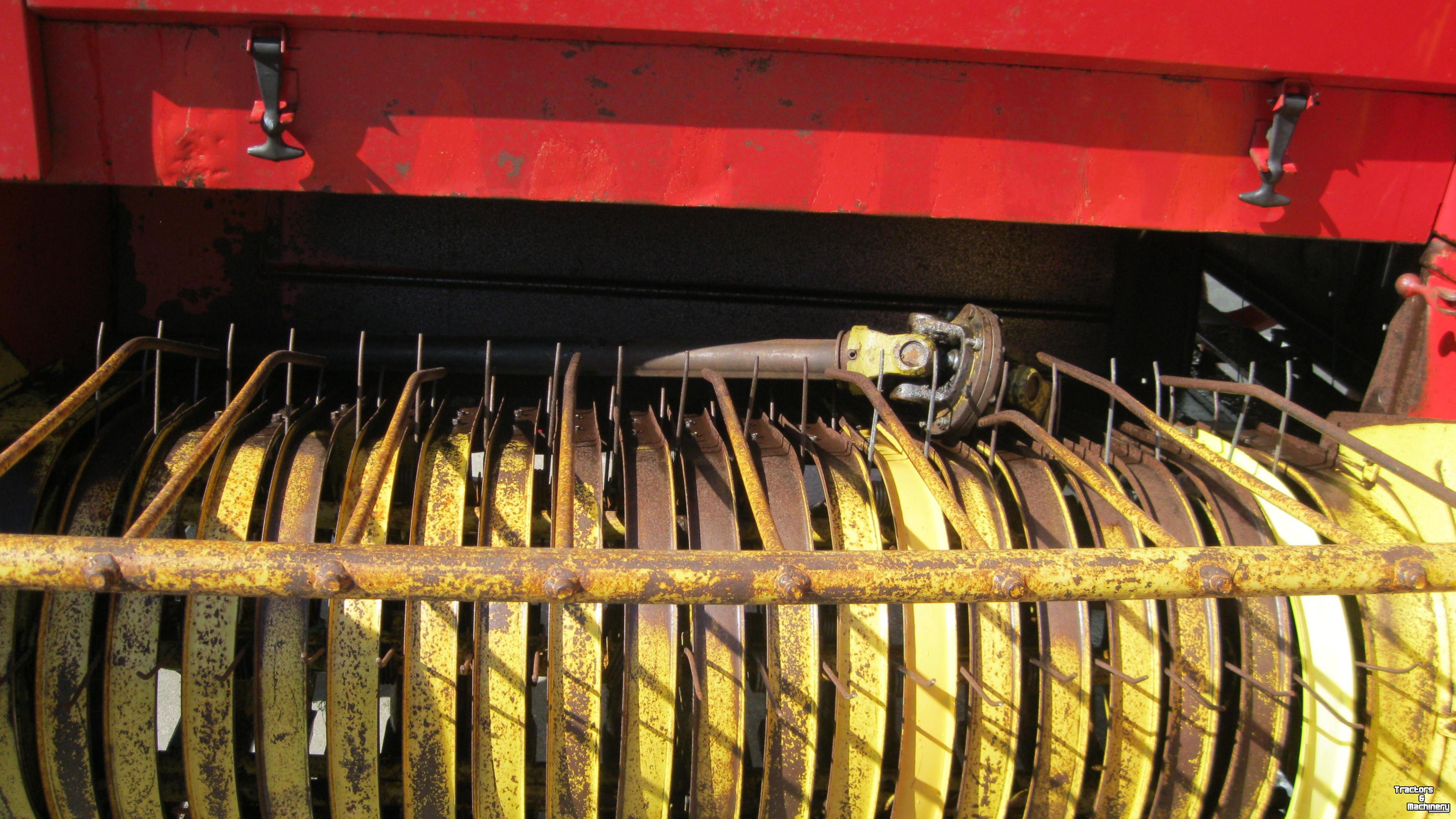 Balers New Holland Hayliner 386