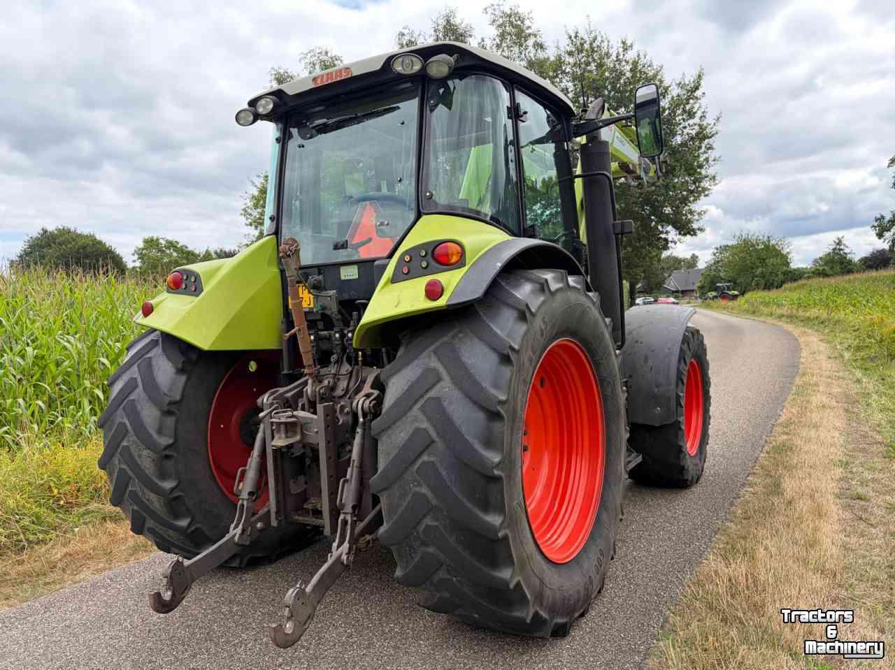 Tractor Claas Arion 430