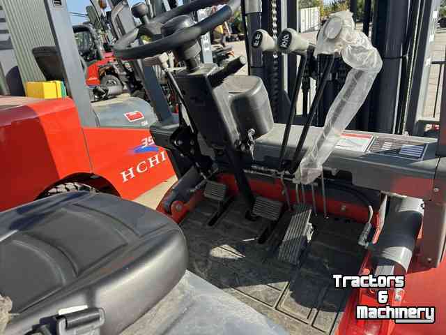 Forklift  hchi   3500kg  2 stuks voorraad