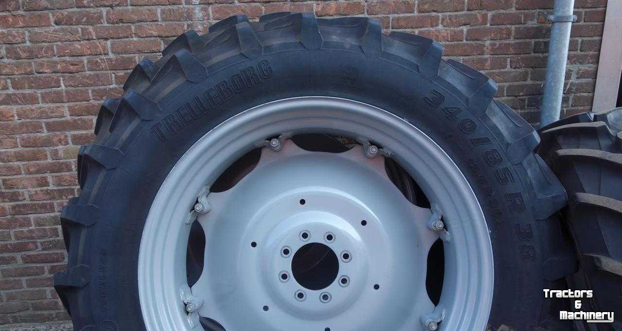 Wheels, Tyres, Rims & Dual spacers Trelleborg 340/85R38 99% TM 600