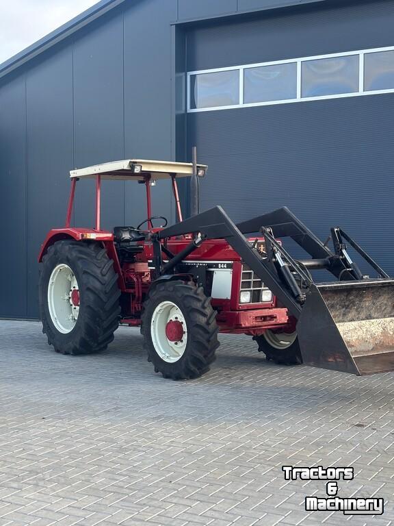 Tractor Case 844