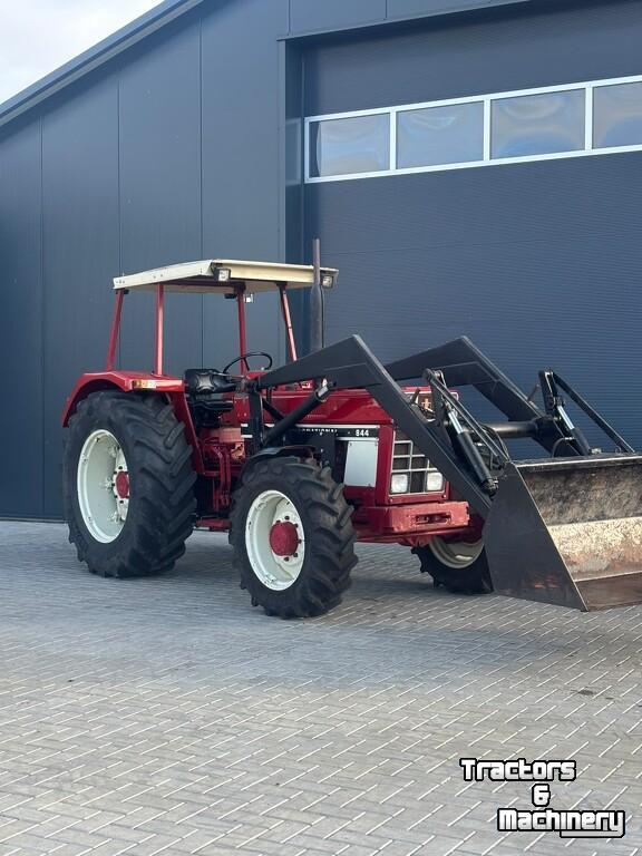 Tractor Case 844