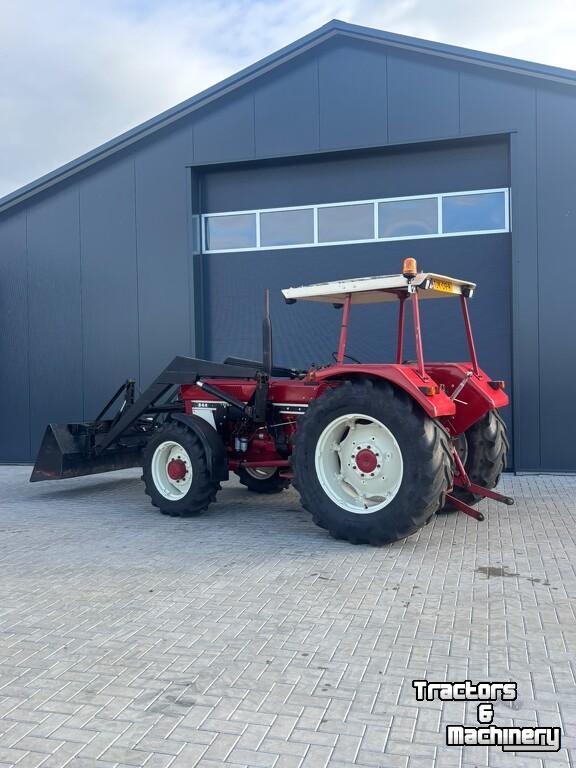Tractor Case 844