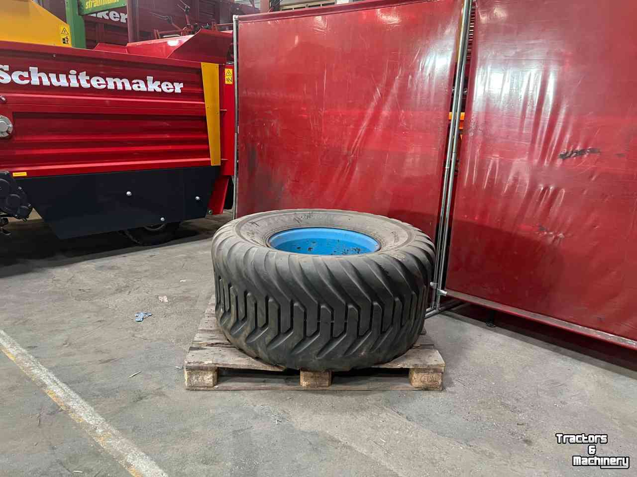 Wheels, Tyres, Rims & Dual spacers BKT 550/60-22.5