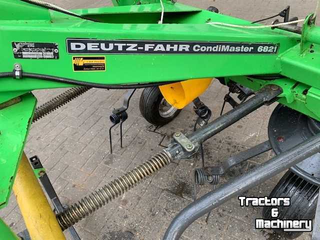 Tedder Deutz-Fahr Condimaster 6821