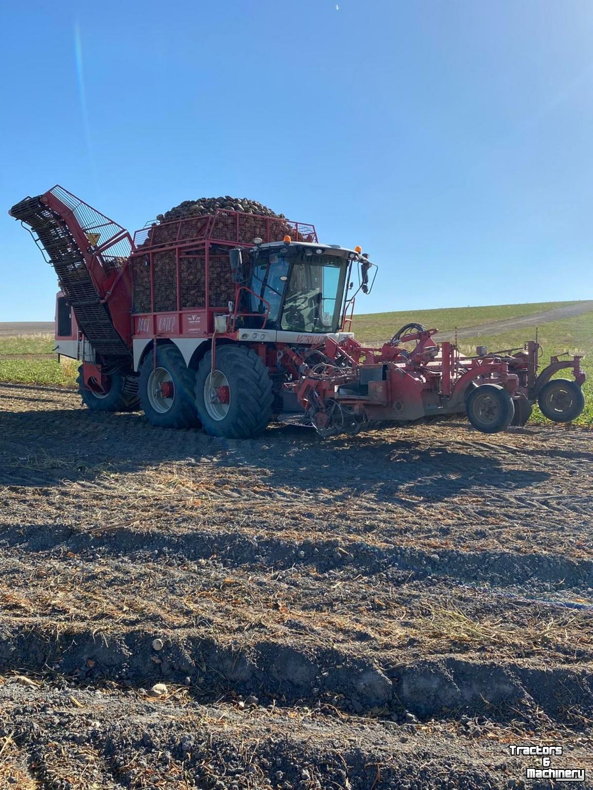 Sugar beet harvester Vervaet BE625