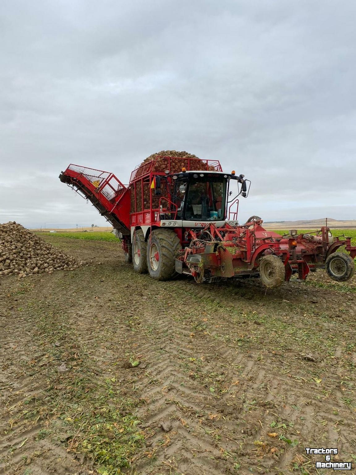 Sugar beet harvester Vervaet BE625