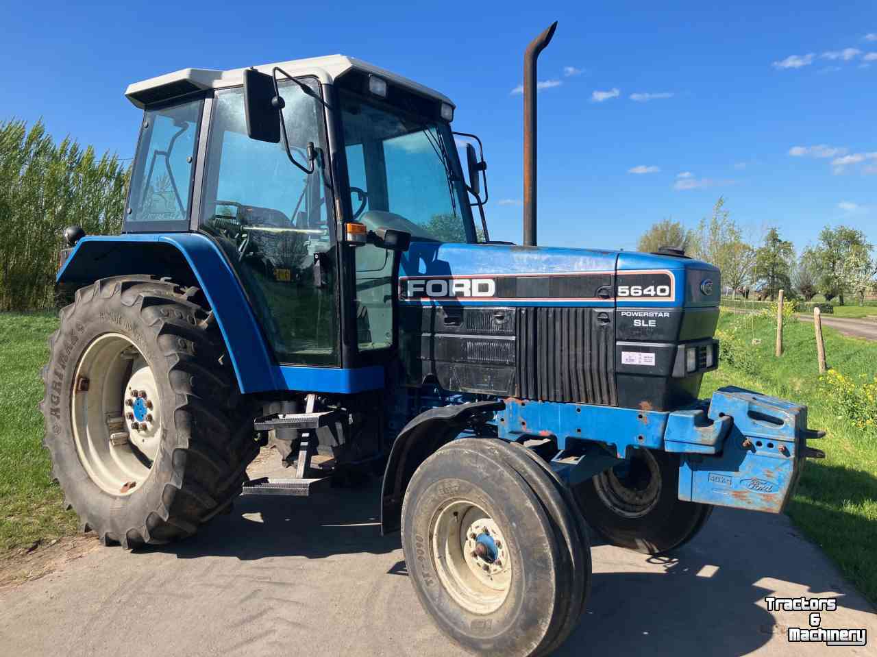 Tractors Ford 5640