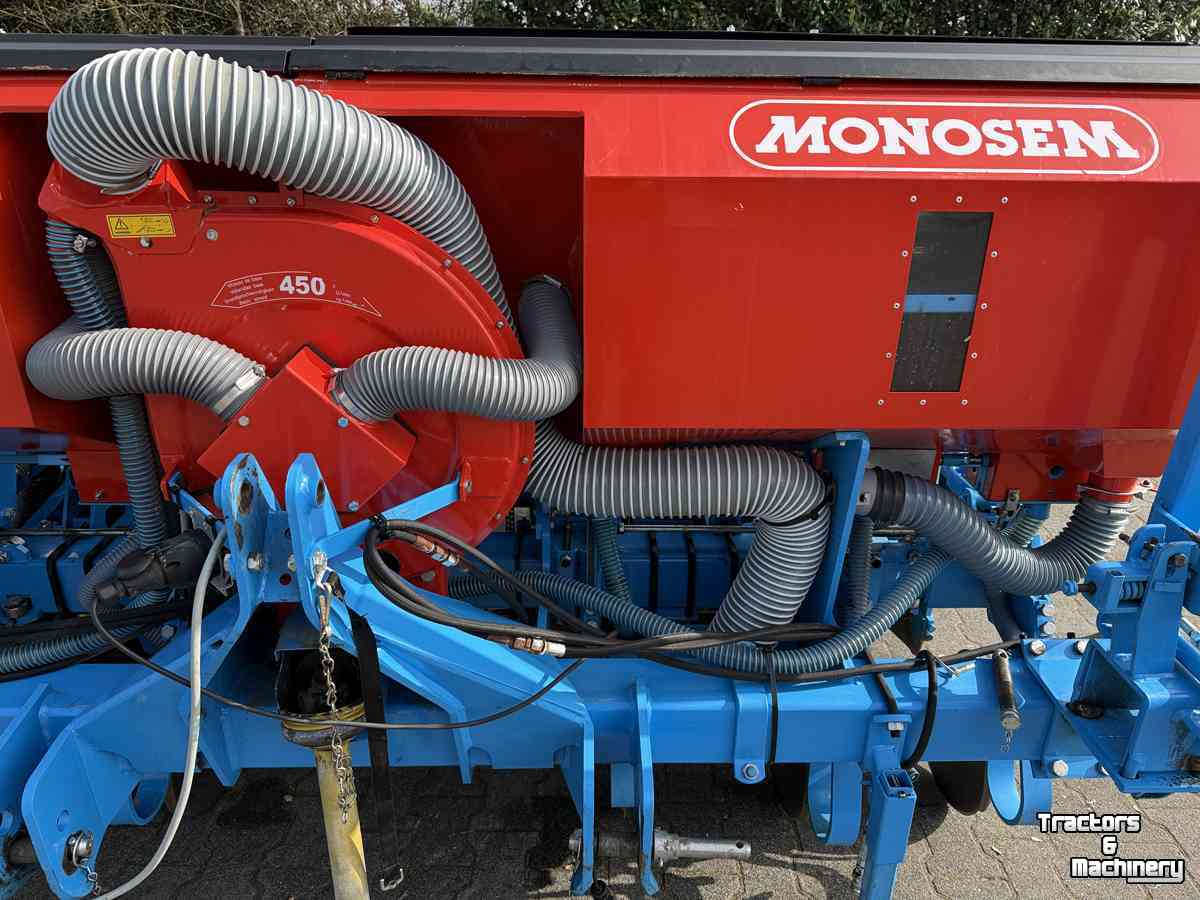 Seed drill Monosem NG4. 6 rij maiszaaimachine