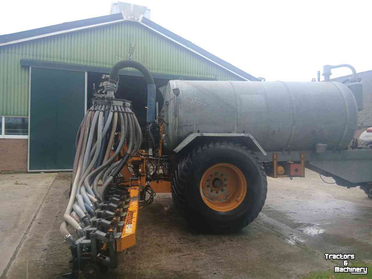 Slurry tank Veenhuis mesttank 7500 liter met bemester