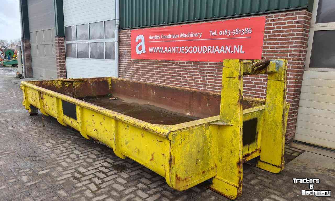 Hooked-arm carrier  Haakarm container / afzetcontainer