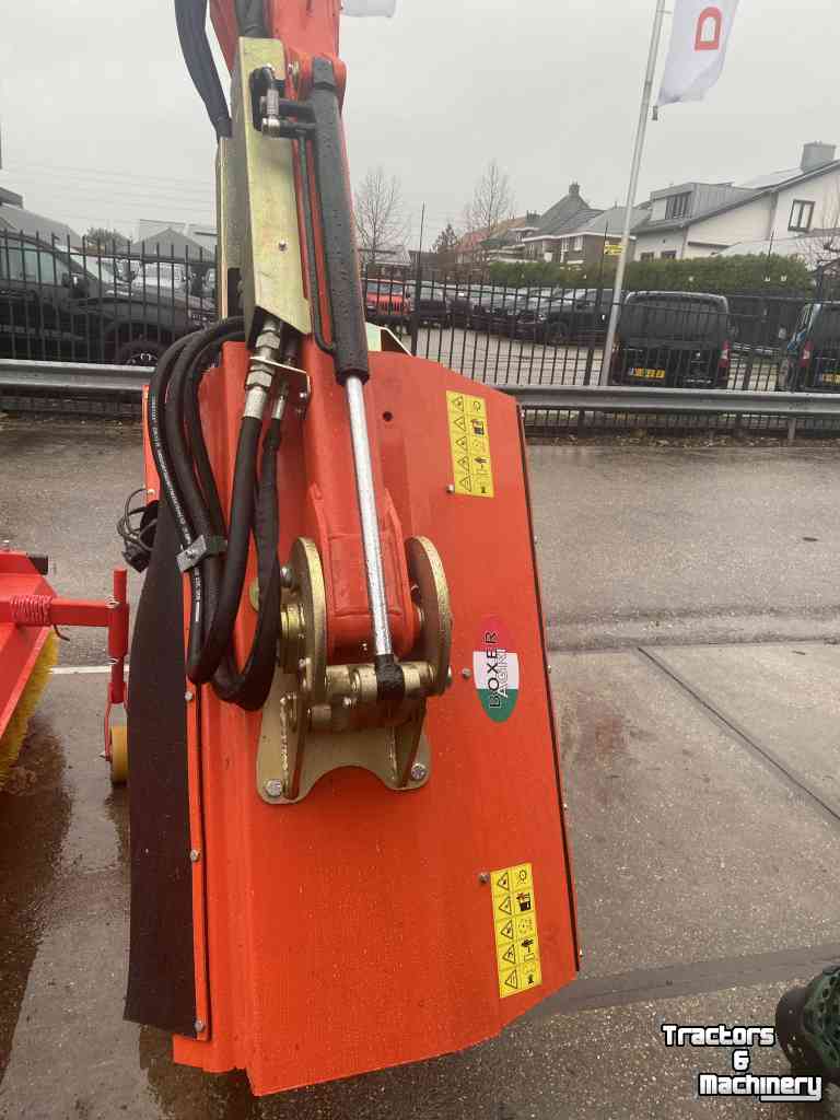 Mowing arm with flailmower Boxer Am 110-37
