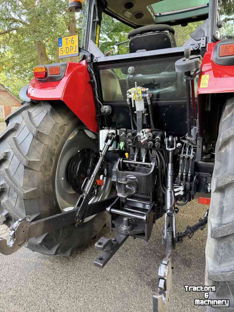 Tractor Case-IH Farmall 105A