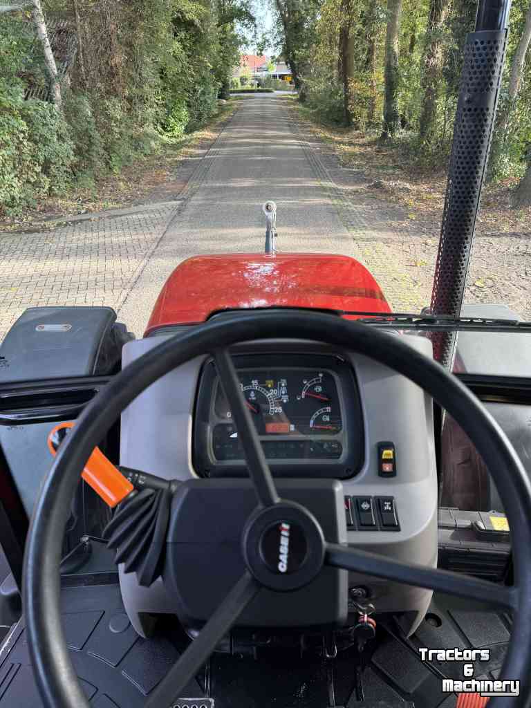 Tractor Case-IH Farmall 105A