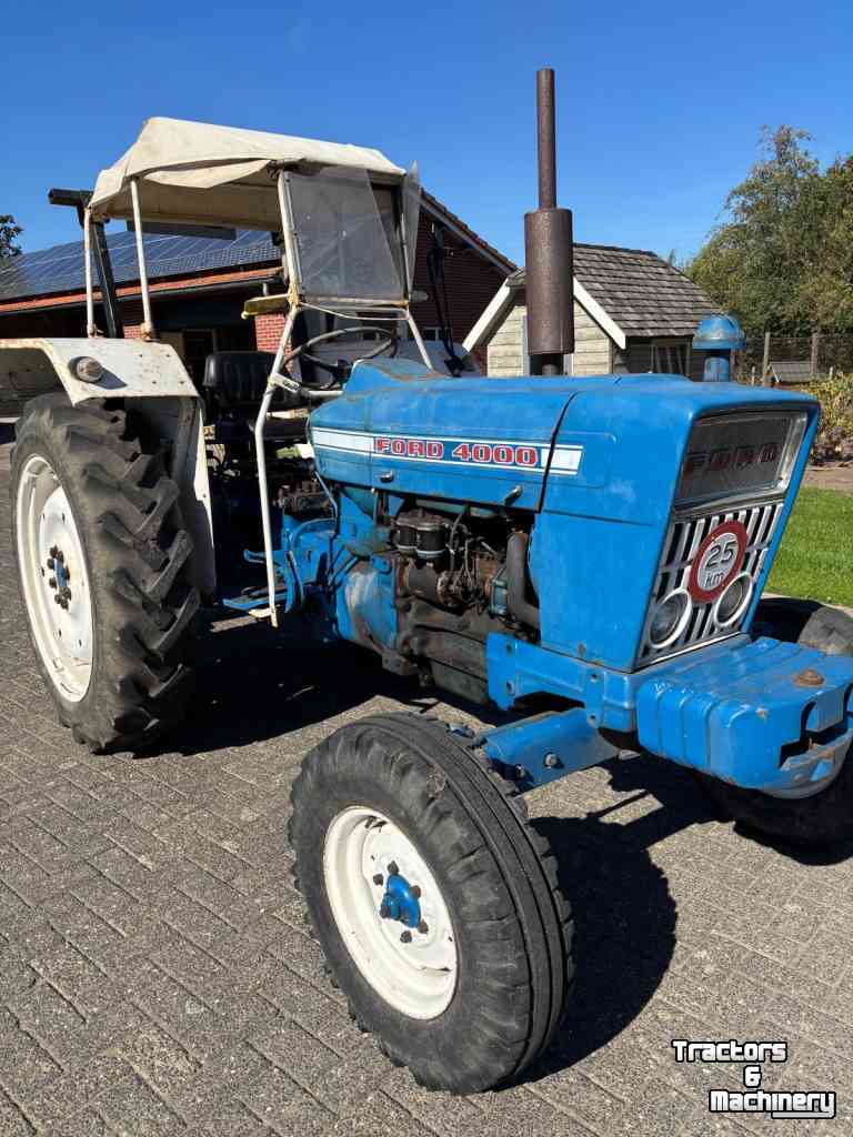 Tractor Ford 4000