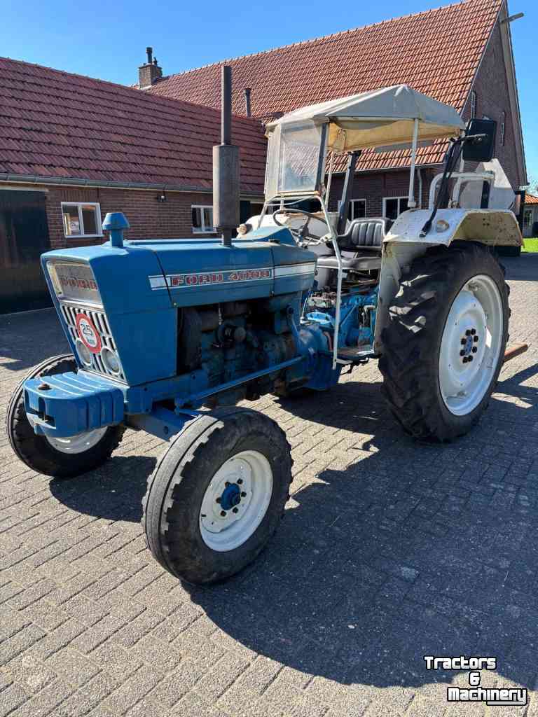 Tractor Ford 4000